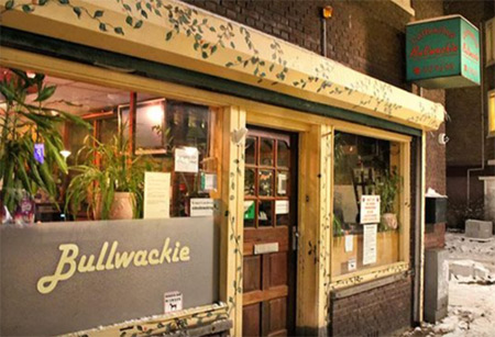 Cannabis coffeeshop Bullwackie in Amsterdam